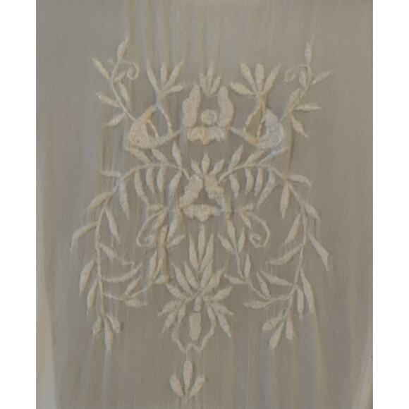 Free People White Romance Embroidered Maxi Size S/P - Picture 8 of 13